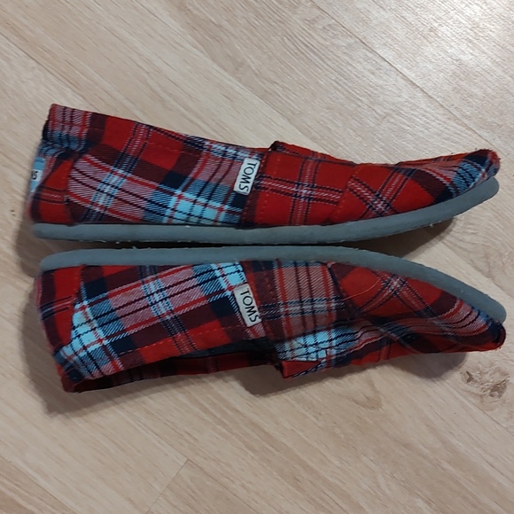 Toms Womens Classic Alpargata Slip-Ons Red and Blue Cozy Plaid Flannel Sz 7½ 7.5 - Picture 5 of 10